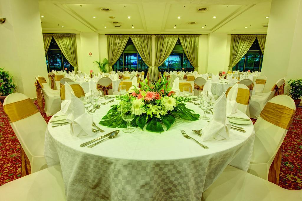 Rhr Hotel At Uniten Kajang Zewnętrze zdjęcie