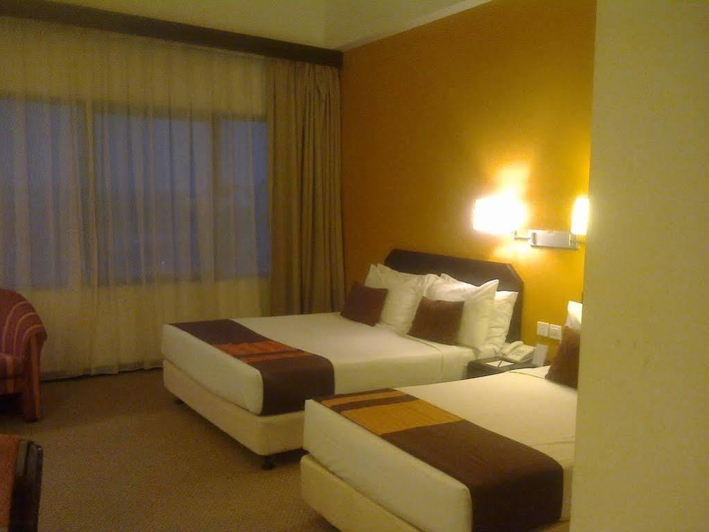Rhr Hotel At Uniten Kajang Zewnętrze zdjęcie